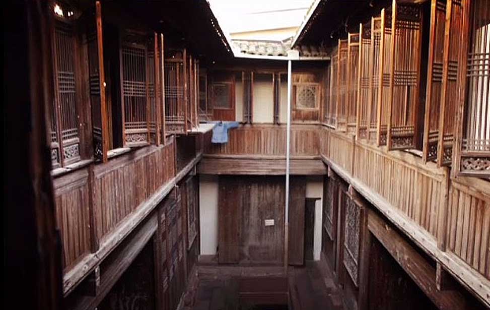 MF Reynolds, Yin Yu Tang House reconstruction